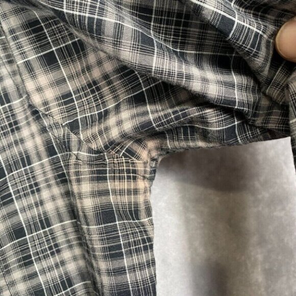 John Varvatos Shirt Mens XL Plaid Button Up Classiccore Casual Preppy Office - Picture 4 of 11